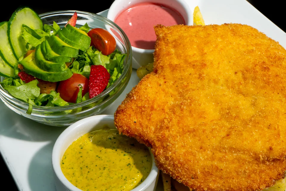 BookNoFees: Example photo: Breaded schnitzel
