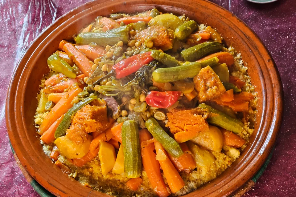 BookNoFees: Example photo: Colorful vegetables served in a tagine